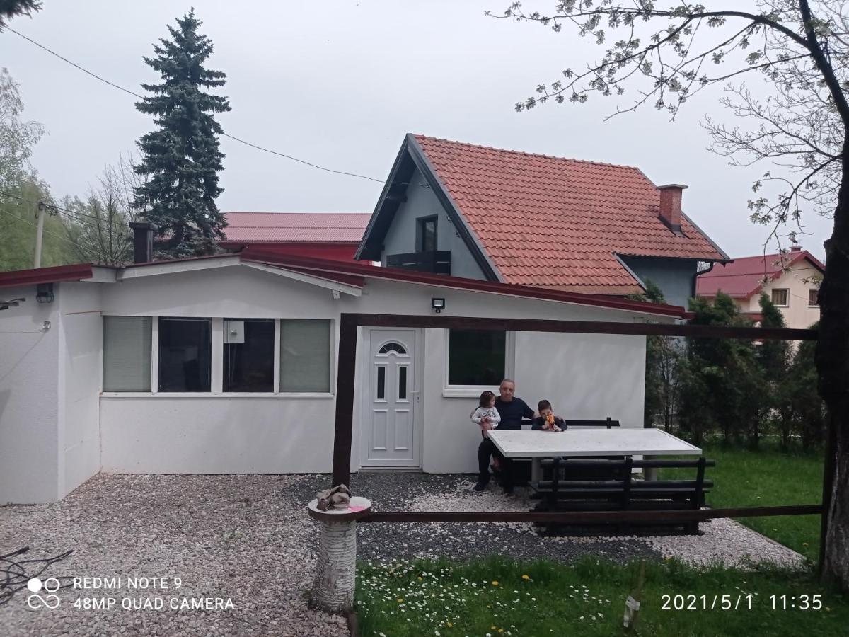 Ravne Apartman Visoko Eksteriør billede