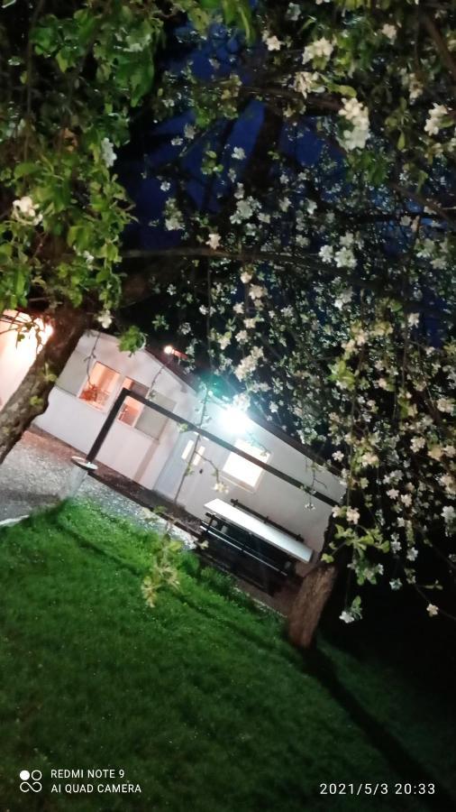 Ravne Apartman Visoko Eksteriør billede