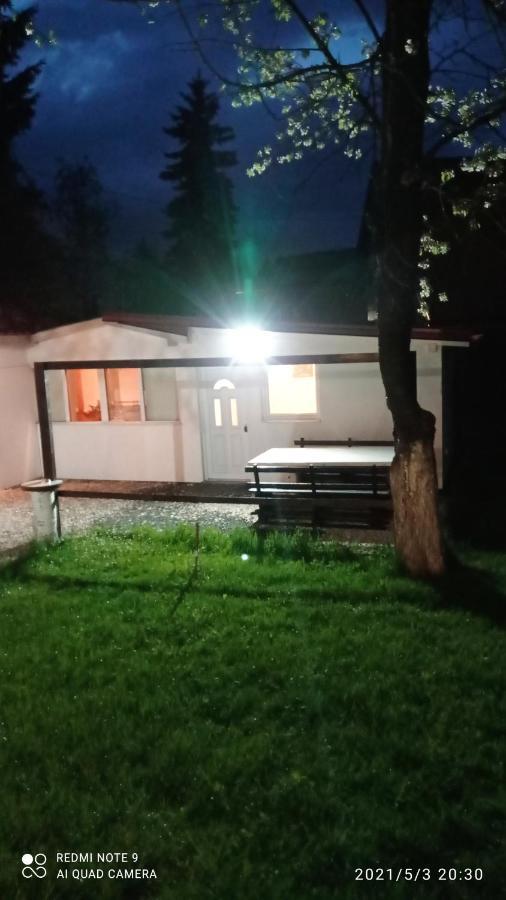 Ravne Apartman Visoko Eksteriør billede